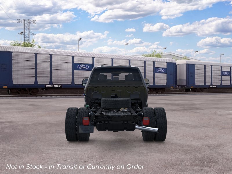 New 2026 Ford F550 4x4 Crew Cab image 3