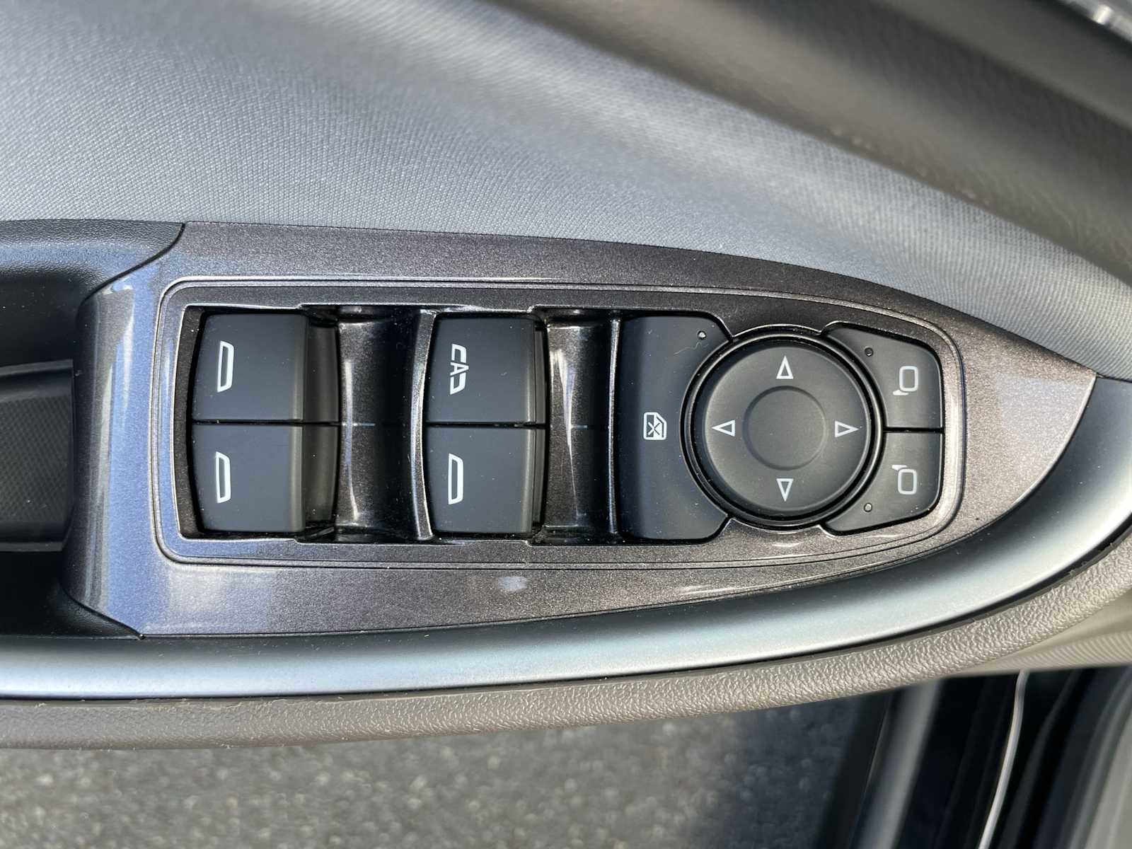 Used 2025 Chevrolet Malibu LT image 15