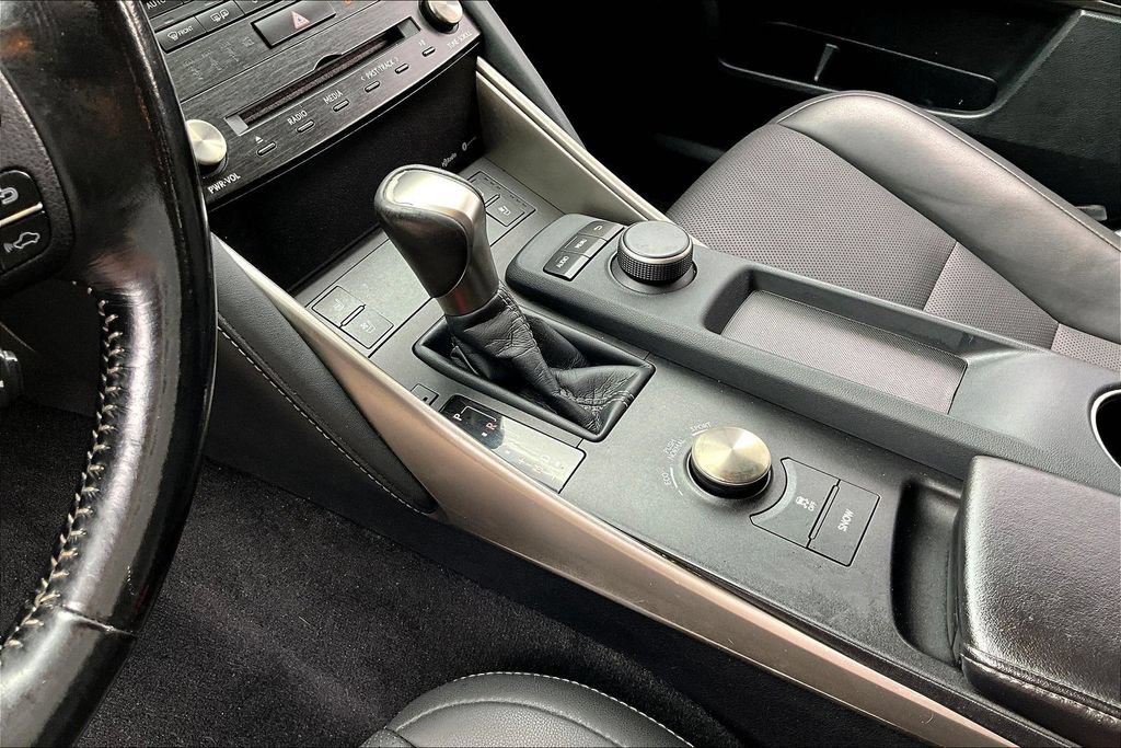 Used 2017 Lexus IS 300 AWD w/ Premium Package image 18