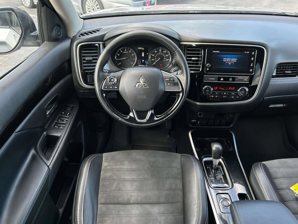 Used 2019 Mitsubishi Outlander SE image 6