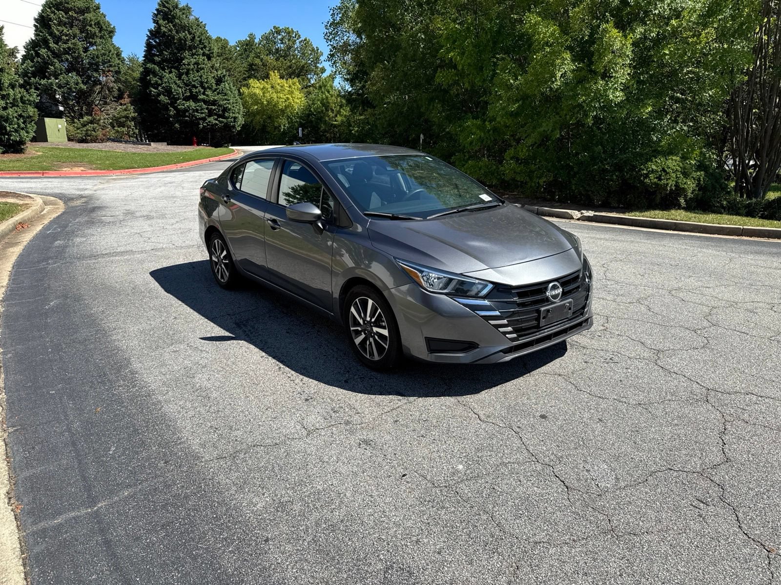 Used 2024 Nissan Versa SV FWD image 6