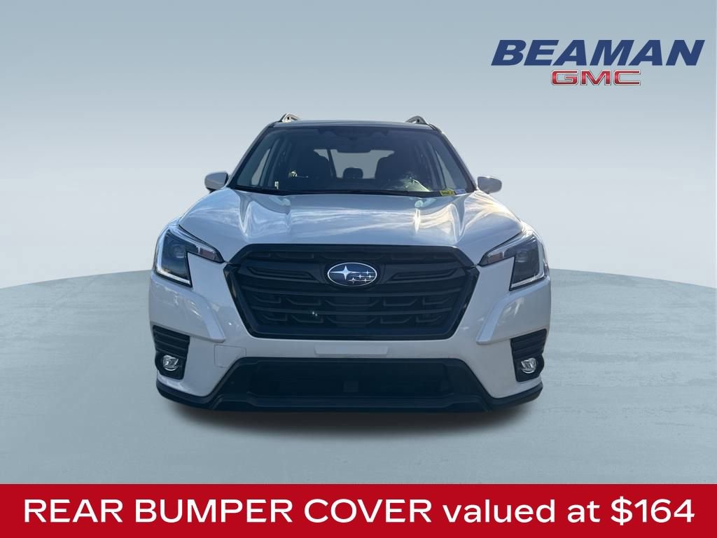 Used 2024 Subaru Forester Premium image 2