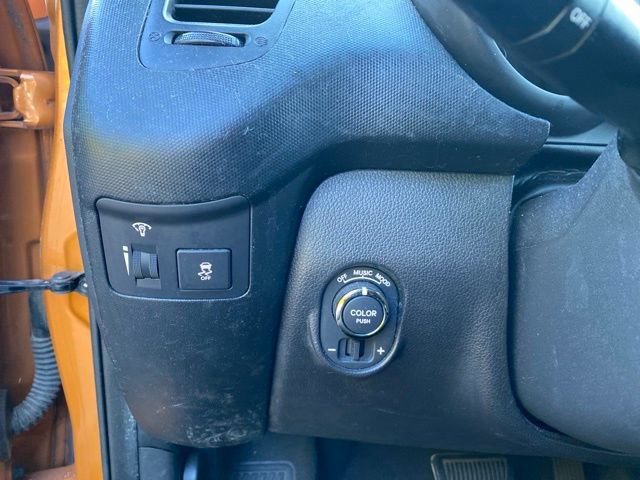 Used 2011 Kia Soul + w/ Audio Pkg FWD image 17