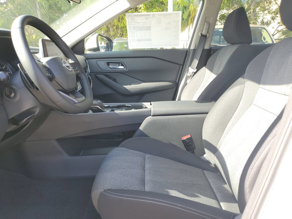New 2026 Nissan Rogue SV w/ Cold Weather Package FWD image 18