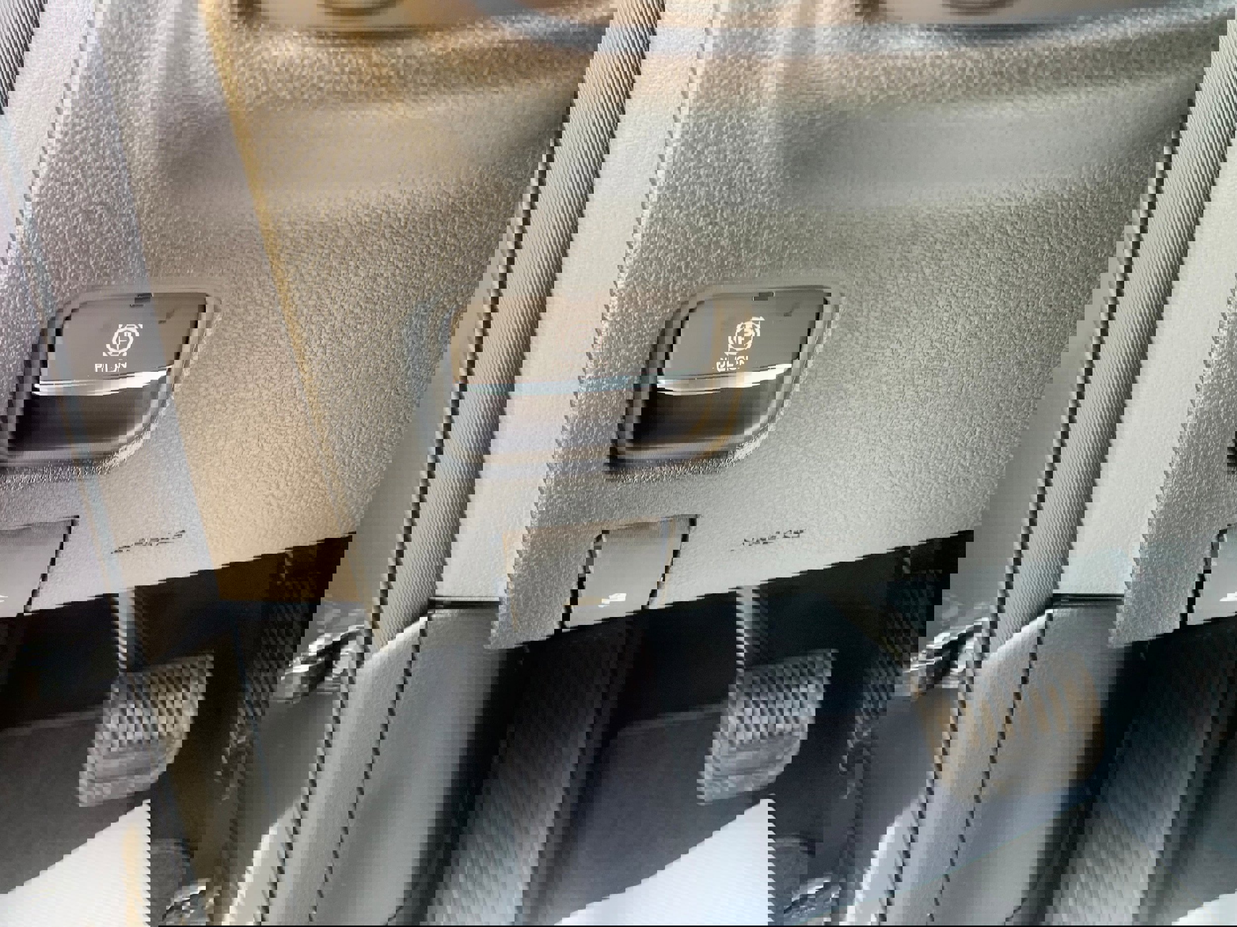 New 2025 Jeep Grand Cherokee L Laredo w/ Luxury Tech Group I image 28