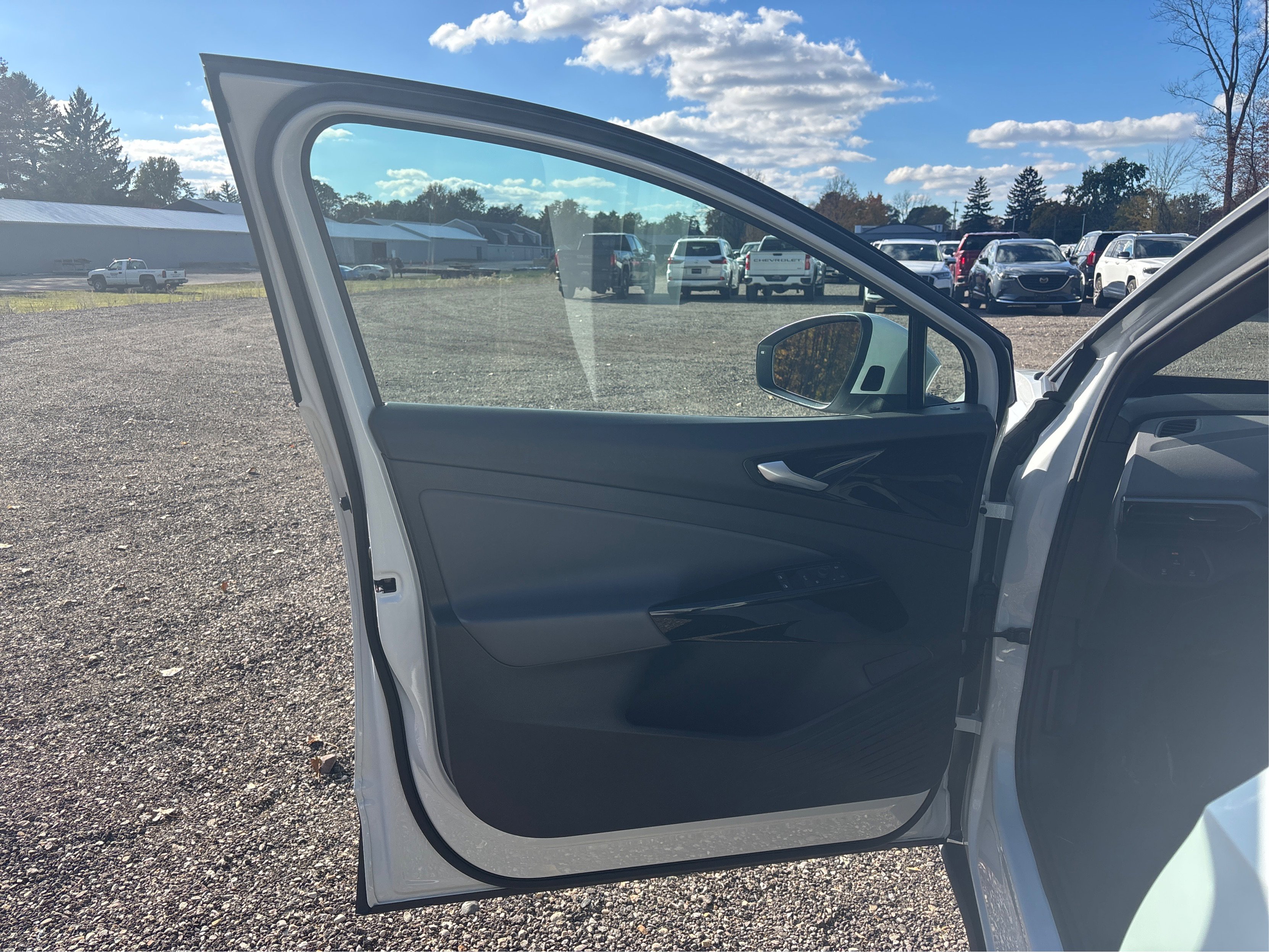 Used 2022 Volkswagen ID.4 Pro image 24