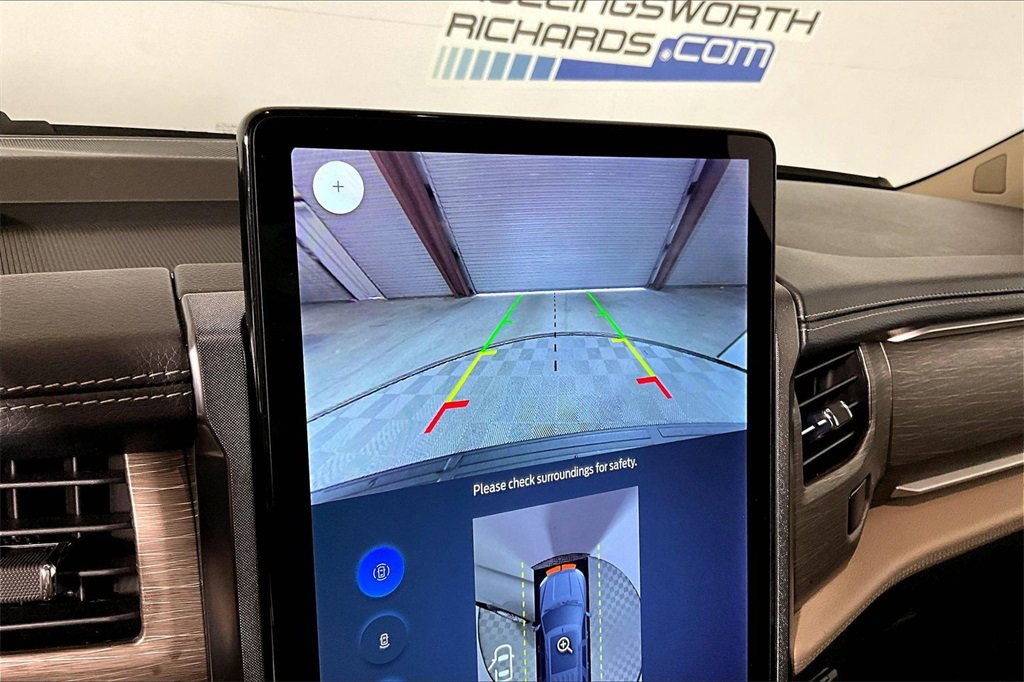 Used 2024 Ford Expedition Limited image 17