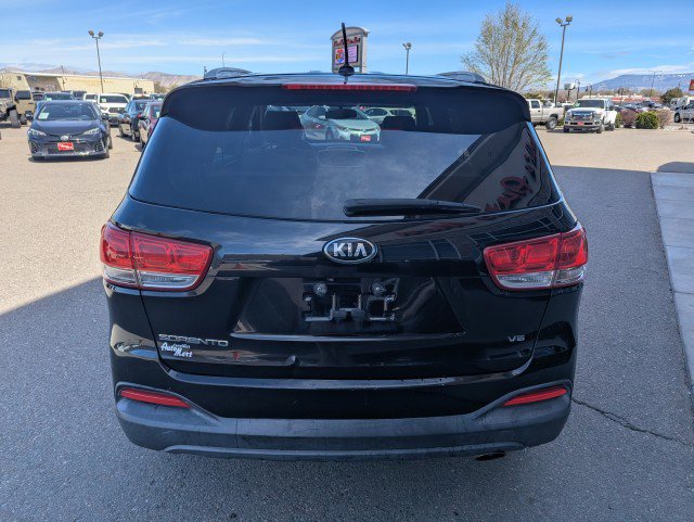 Used 2016 Kia Sorento LX image 4