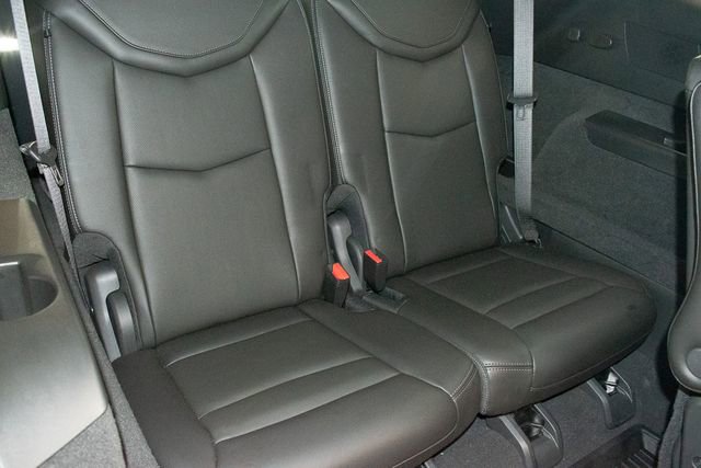 Used 2023 Cadillac XT6 Sport w/ LPO, Floor Liner Package AWD/4WD image 13