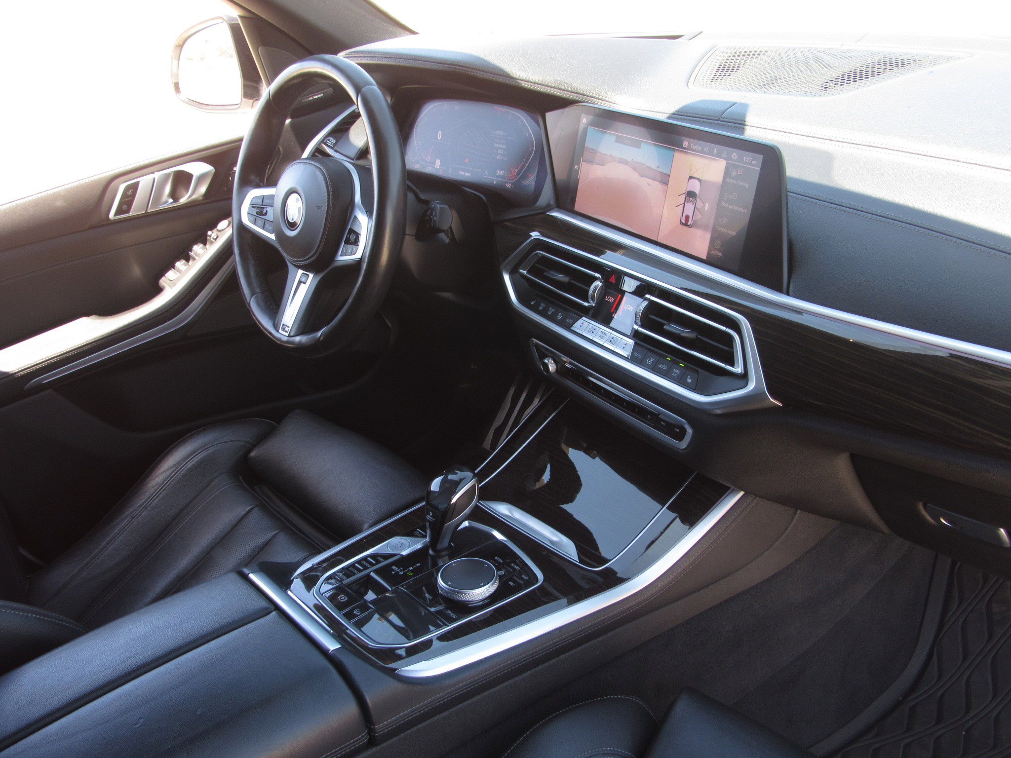 Used 2020 BMW X5 xDrive40i w/ M Sport Package image 10