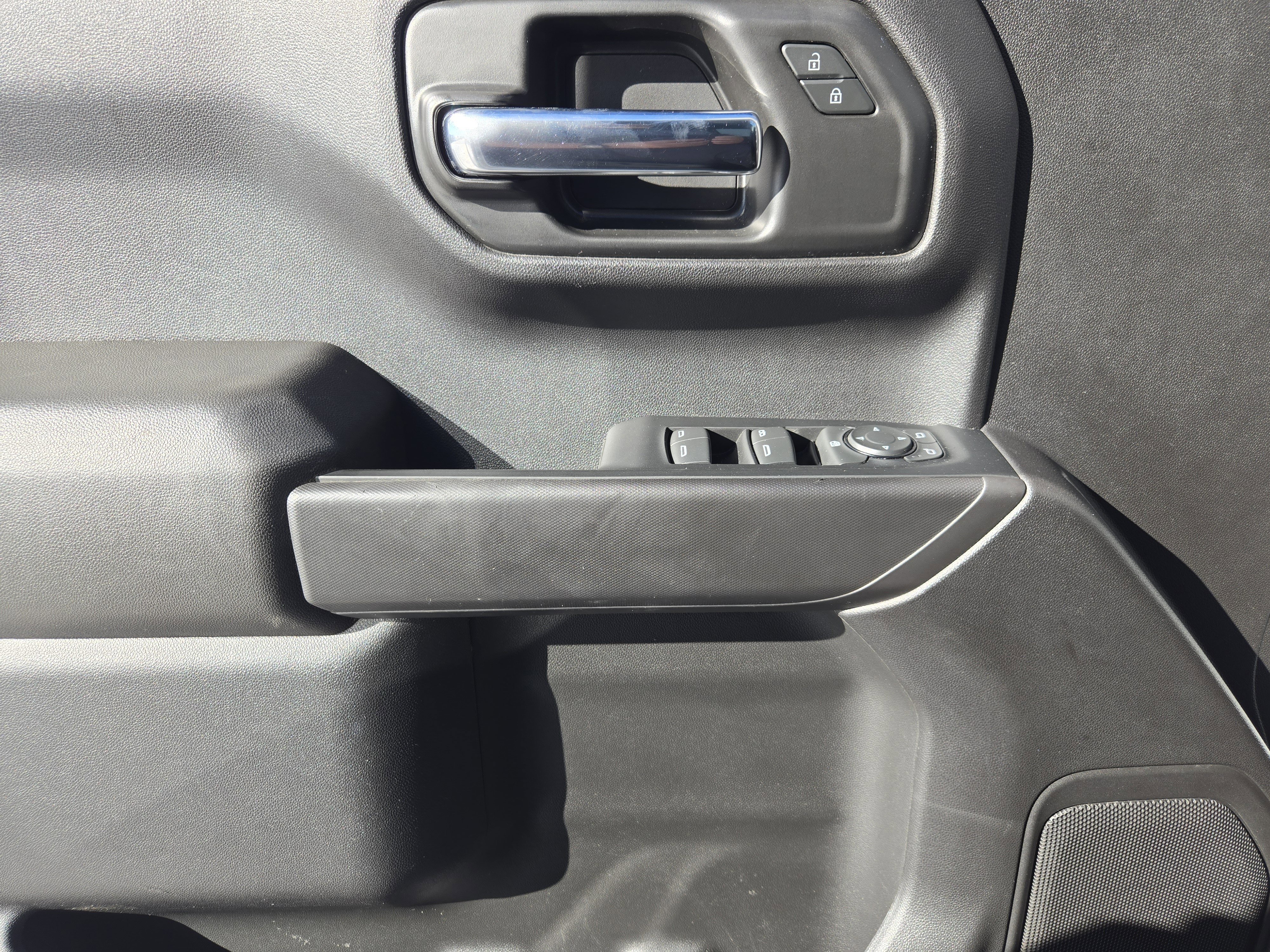 Used 2024 Chevrolet Silverado 1500 Custom Trail Boss image 27