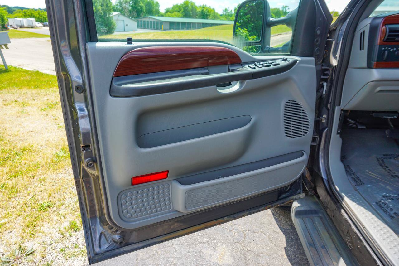 Used 2007 Ford F350 Lariat AWD/4WD image 23