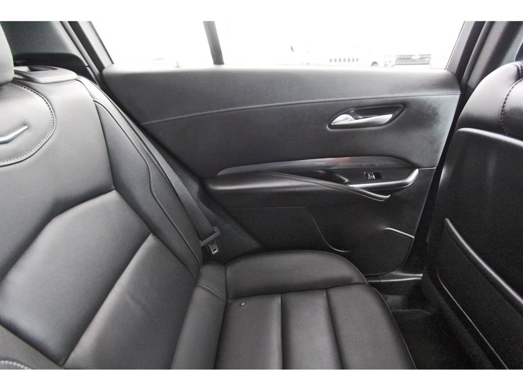 Used 2025 Cadillac XT4 Premium Luxury FWD image 11