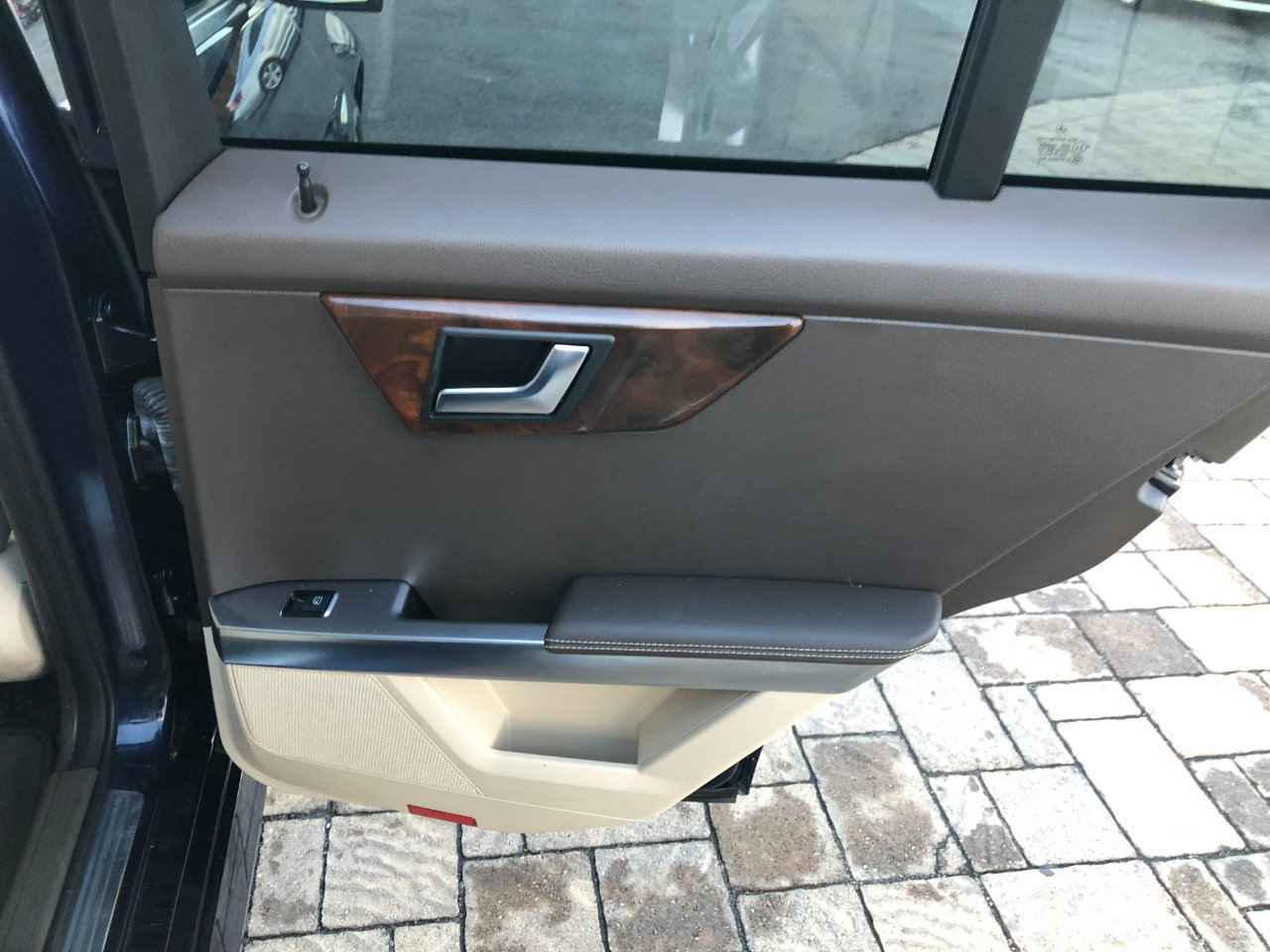 Used 2013 Mercedes-Benz GLK 350 4MATIC image 25