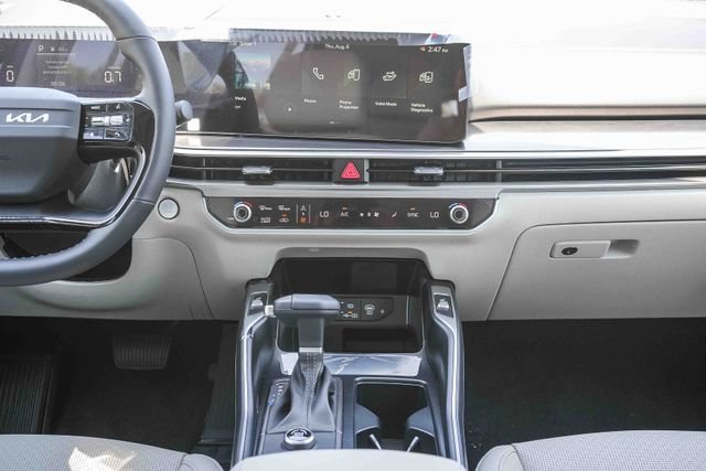 New 2026 Kia Sorento S w/ S Panoramic Sunroof Package FWD image 6