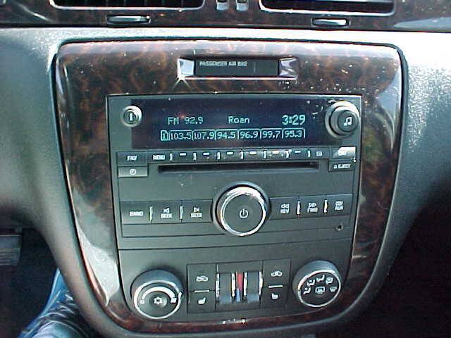 Used 2012 Chevrolet Impala LTZ FWD image 26