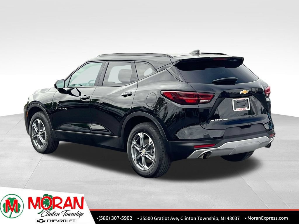 Certified 2023 Chevrolet Blazer LT w/ Convenience Package AWD/4WD image 4