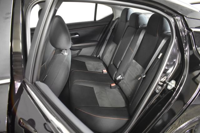 Certified 2025 Nissan Sentra SR w/ Midnight Edition FWD image 27