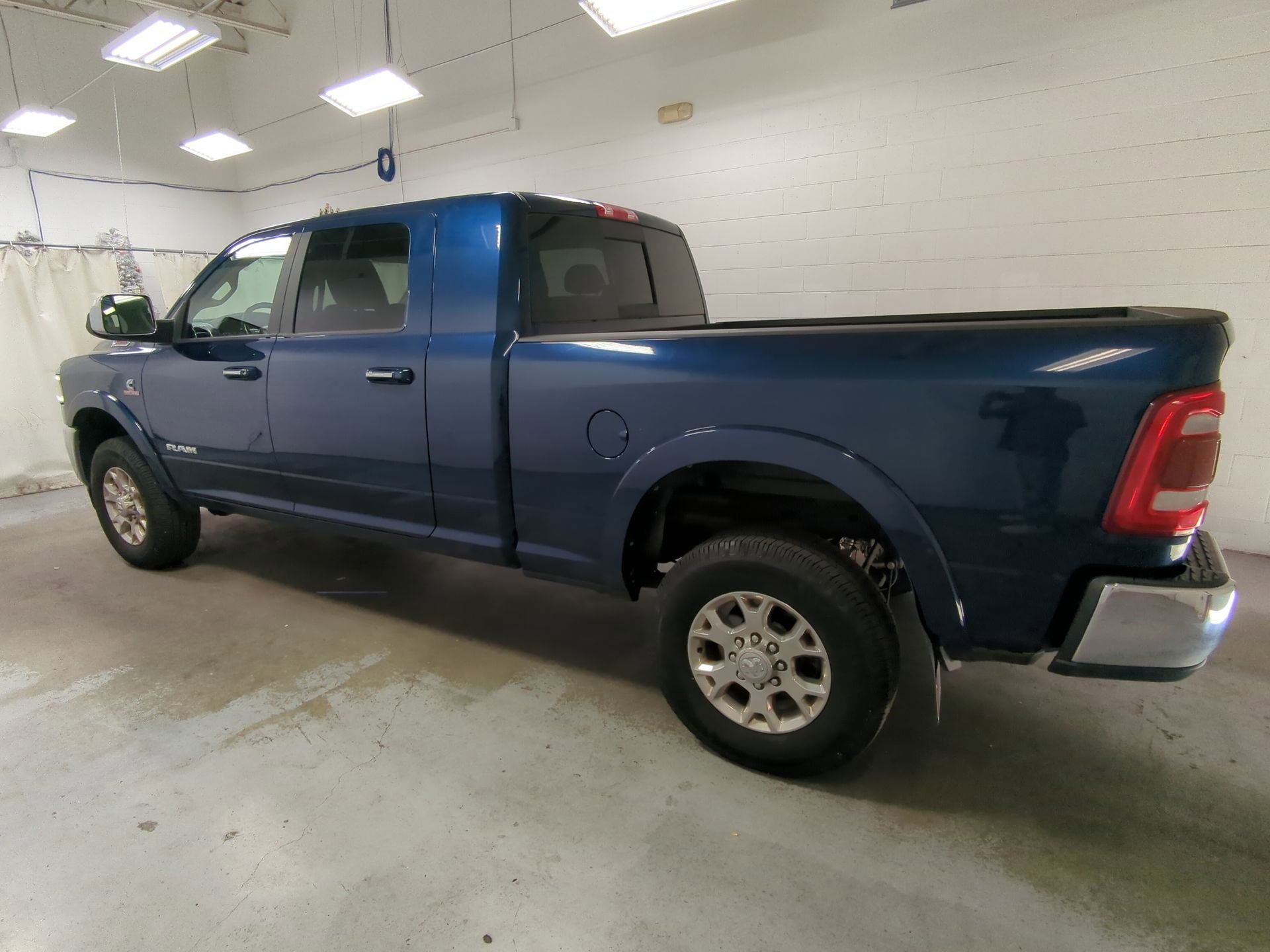 Used 2020 RAM 2500 Laramie image 7
