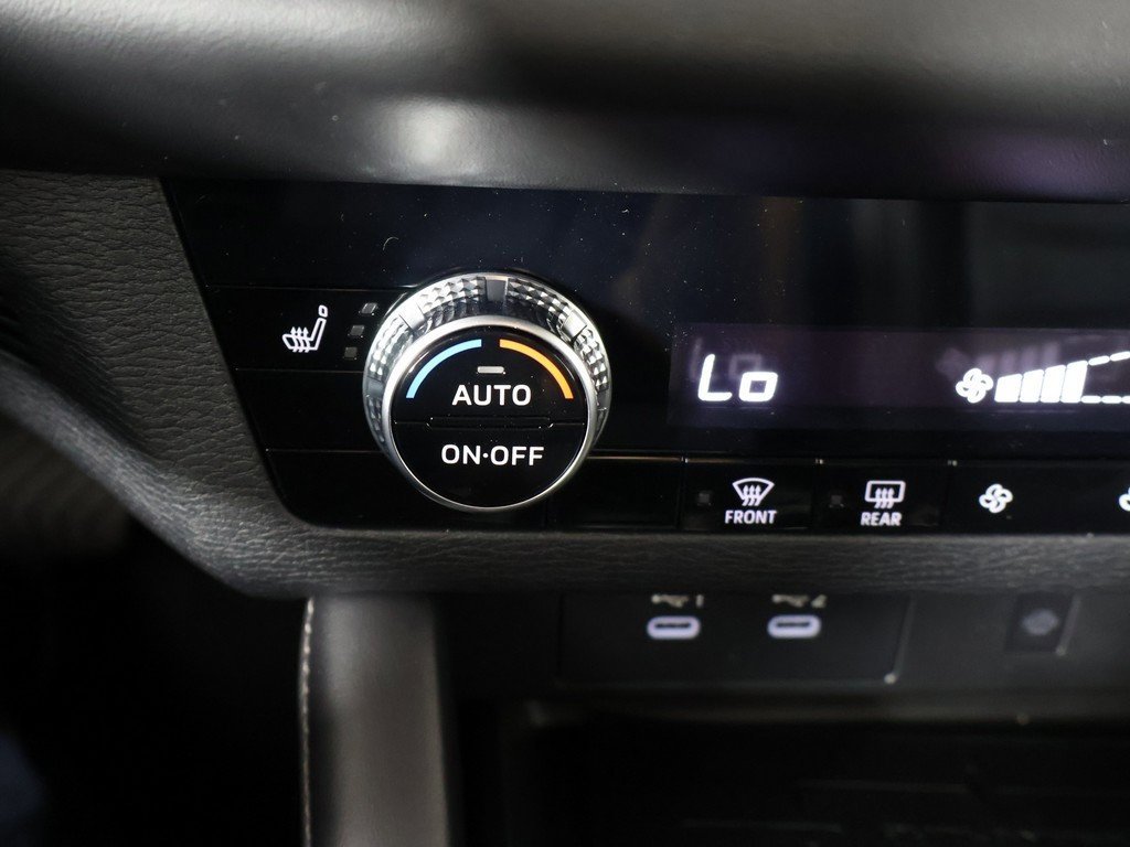 New 2025 Mitsubishi Outlander Trail Edition image 52