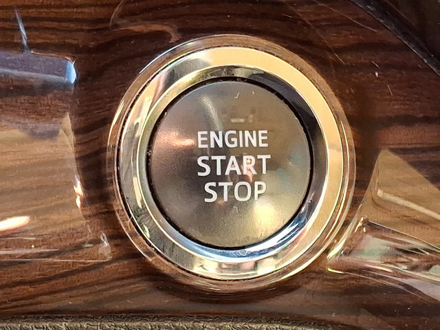 Used 2015 Toyota Avalon Limited image 23