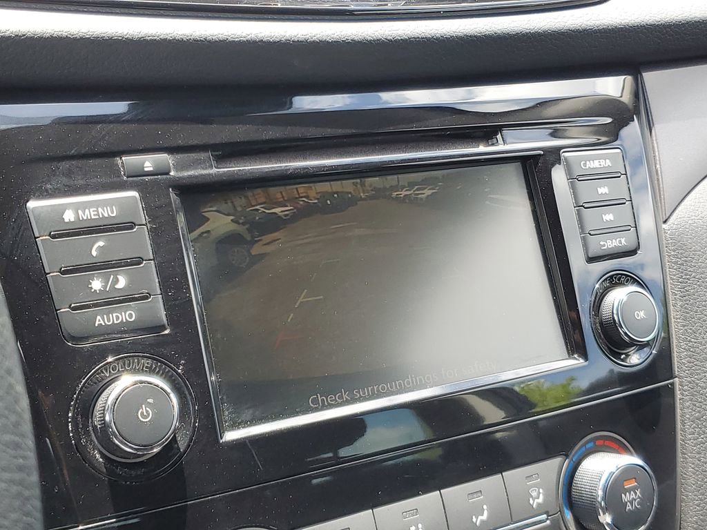 Used 2022 Nissan Rogue Sport S image 21