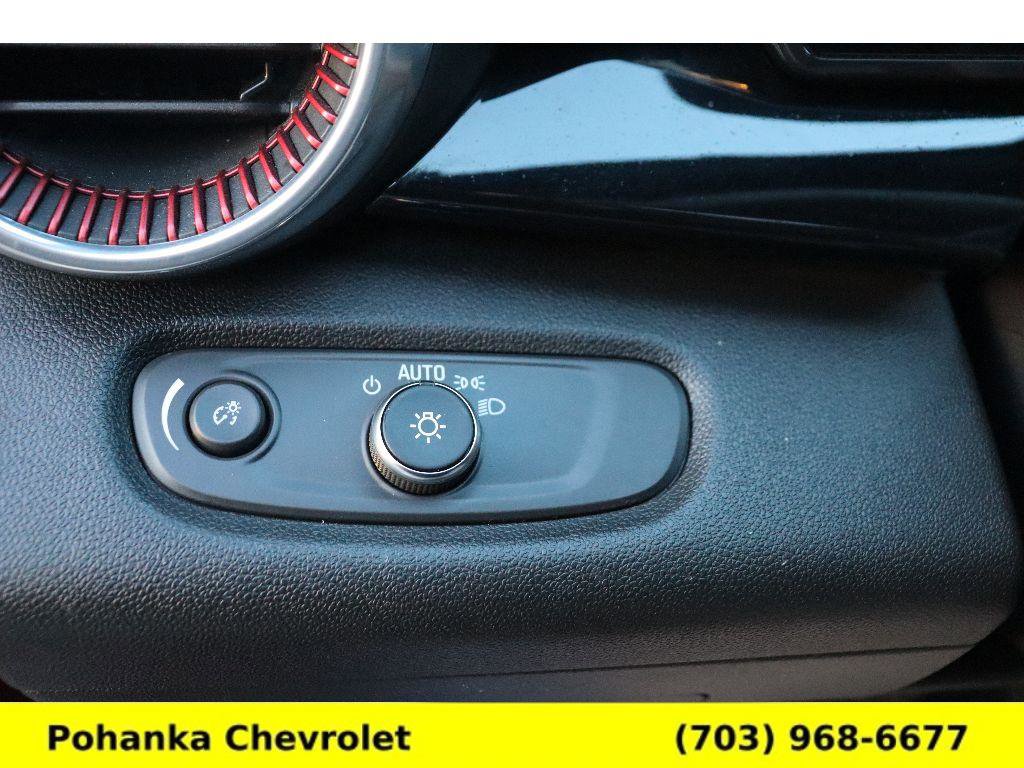 Used 2024 Chevrolet Trax RS w/ Sunroof Package image 20
