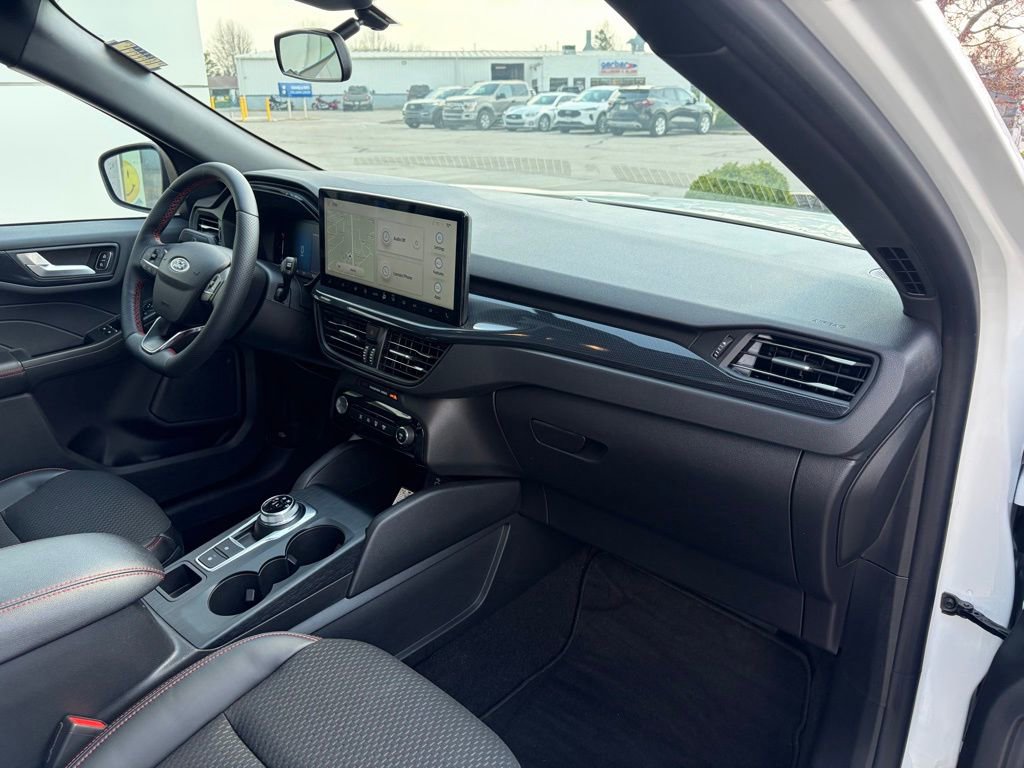 Used 2024 Ford Escape ST-Line w/ Tech Pack #1 AWD/4WD image 25