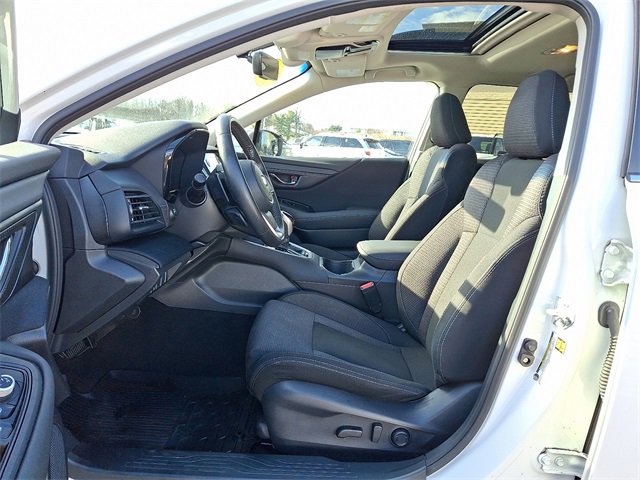 Used 2022 Subaru Outback Premium image 13