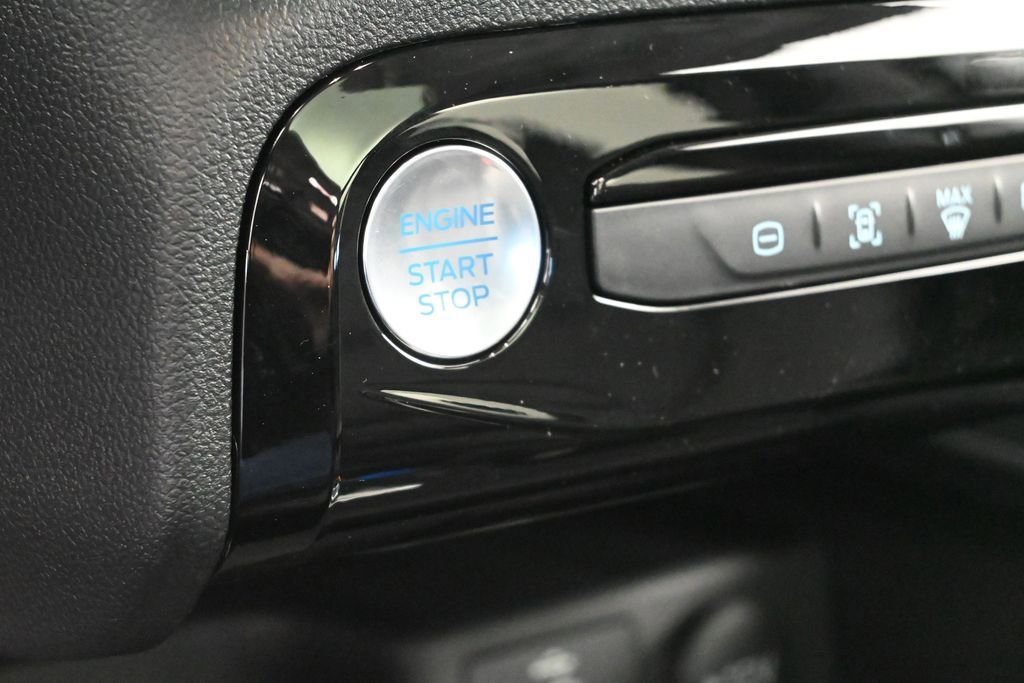 New 2026 Ford Escape SE FWD image 23