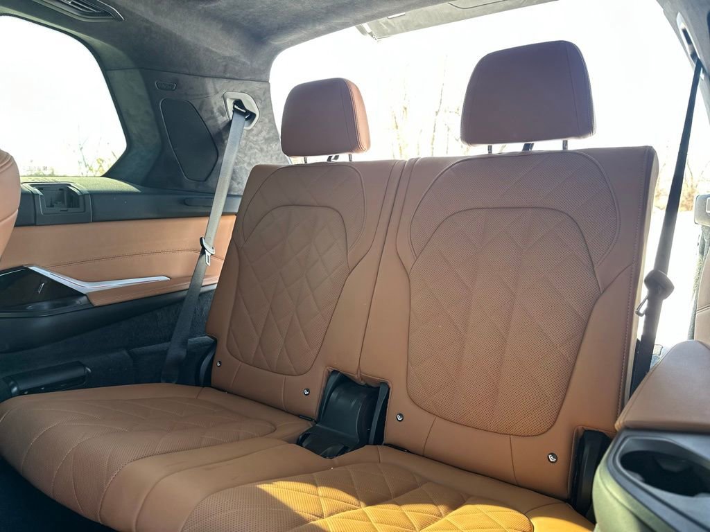 Used 2023 BMW X7 xDrive40i w/ M Sport Package image 26