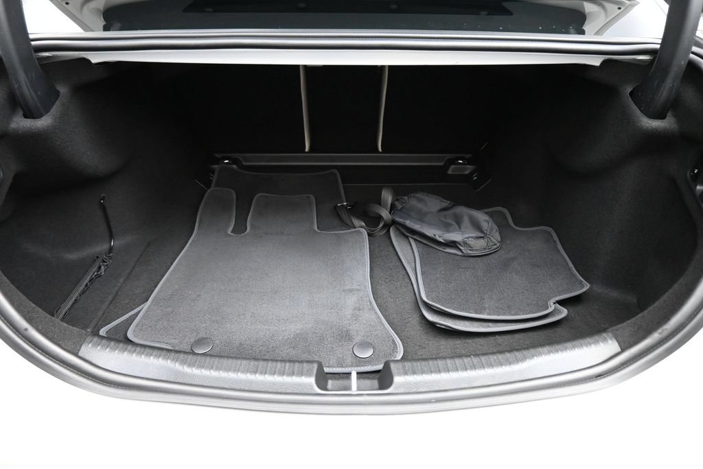 Used 2024 Mercedes-Benz C 300 Sedan image 18