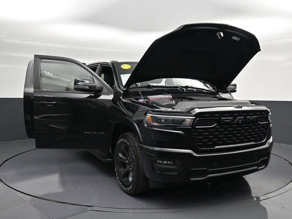 Used 2025 RAM 1500 Big Horn RWD image 33