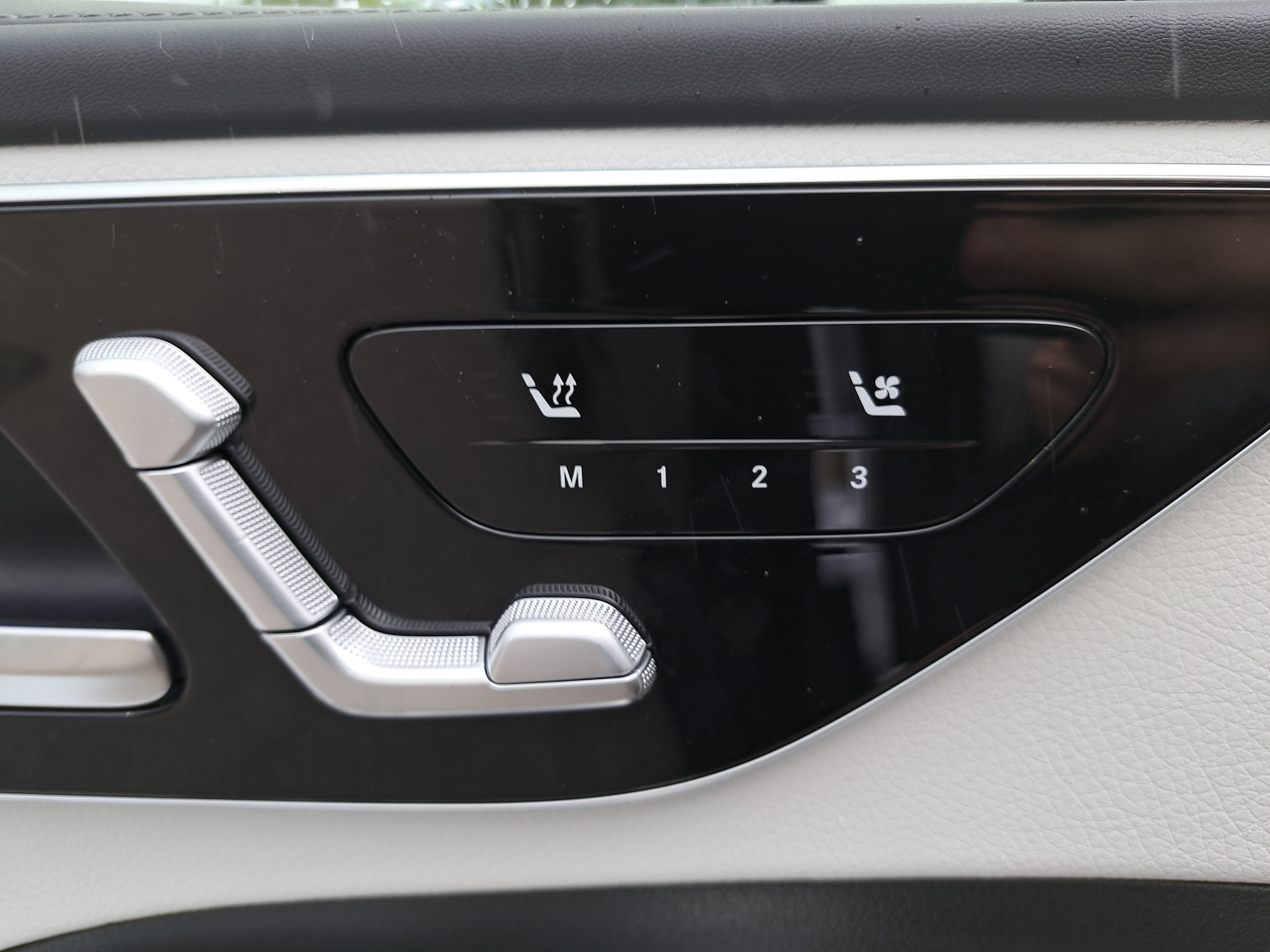 New 2026 Mercedes-Benz C 300 Sedan image 30