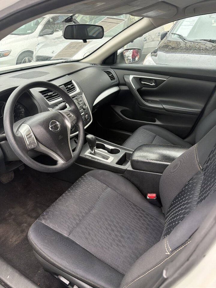 Used 2017 Nissan Altima 2.5 S w/ Power Driver Seat Package FWD image 7