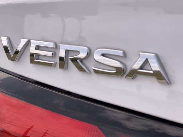 Used 2025 Nissan Versa S w/ Trunk Package image 8