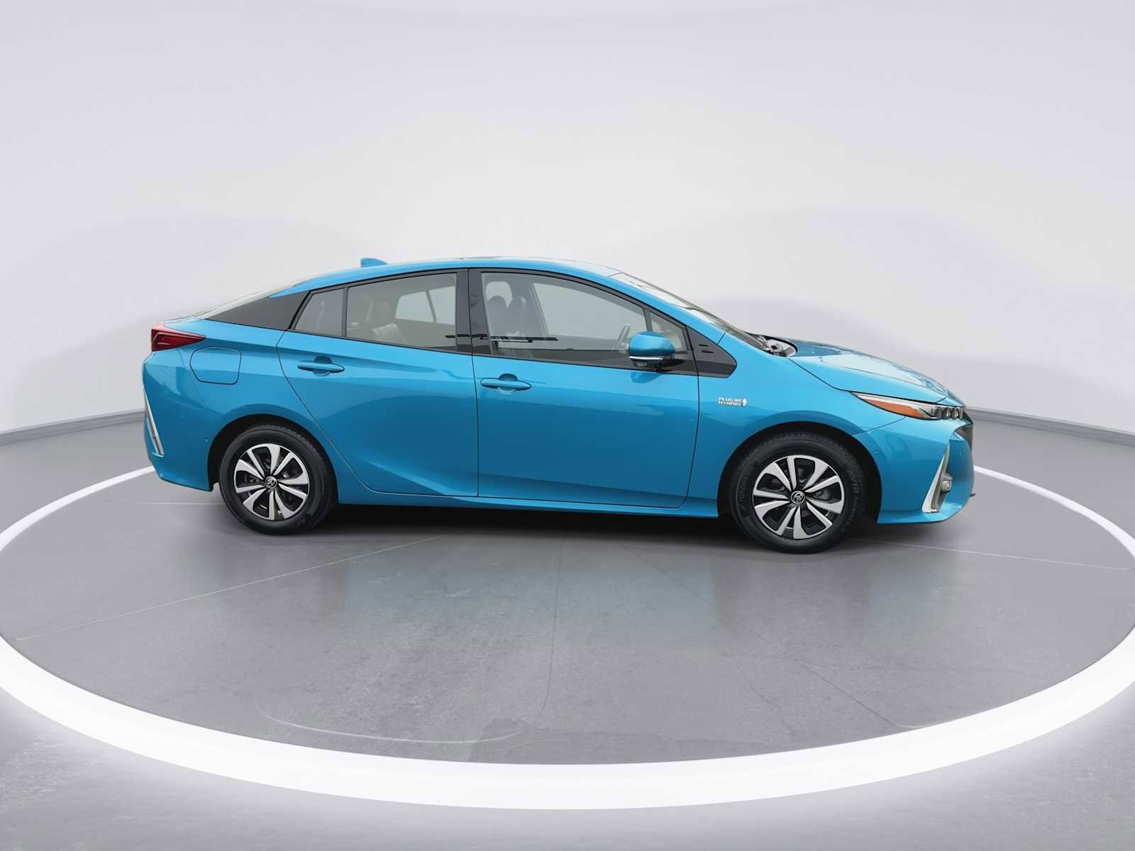 Certified 2017 Toyota Prius Prime Advanced image 9