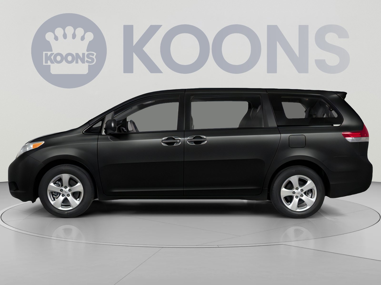 Used 2014 Toyota Sienna XLE FWD image 4