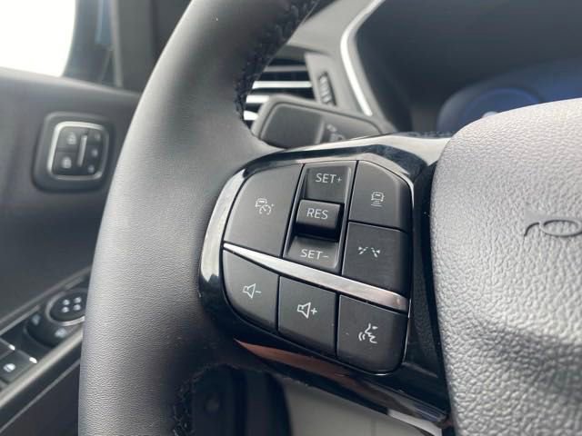 New 2024 Ford Escape Platinum w/ Premium Technology Package image 33