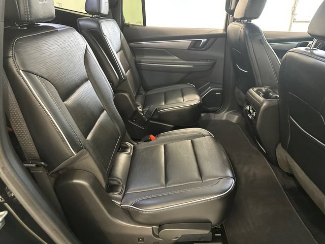 Used 2026 Buick Enclave Sport Touring w/ Power Package AWD/4WD image 31