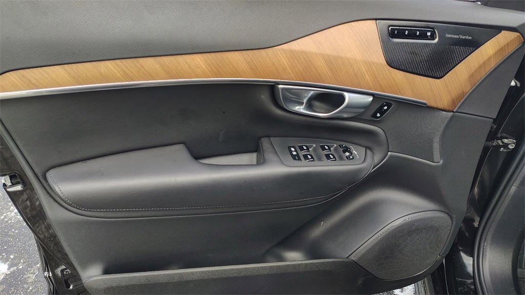Certified 2024 Volvo XC90 B6 Plus w/ Protection Package Premier image 8