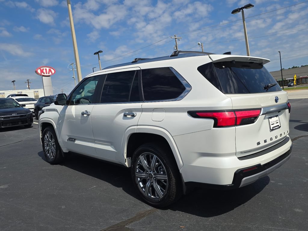 Used 2024 Toyota Sequoia Capstone AWD/4WD image 5