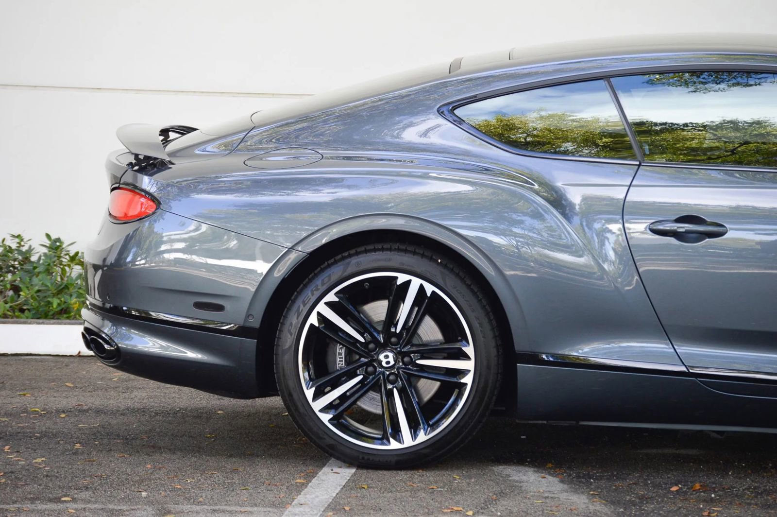 Used 2021 Bentley Continental GT image 52