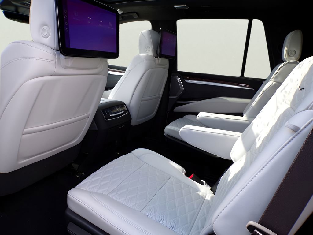 New 2026 Cadillac Escalade Platinum Sport w/ LPO, ONYX Package image 8