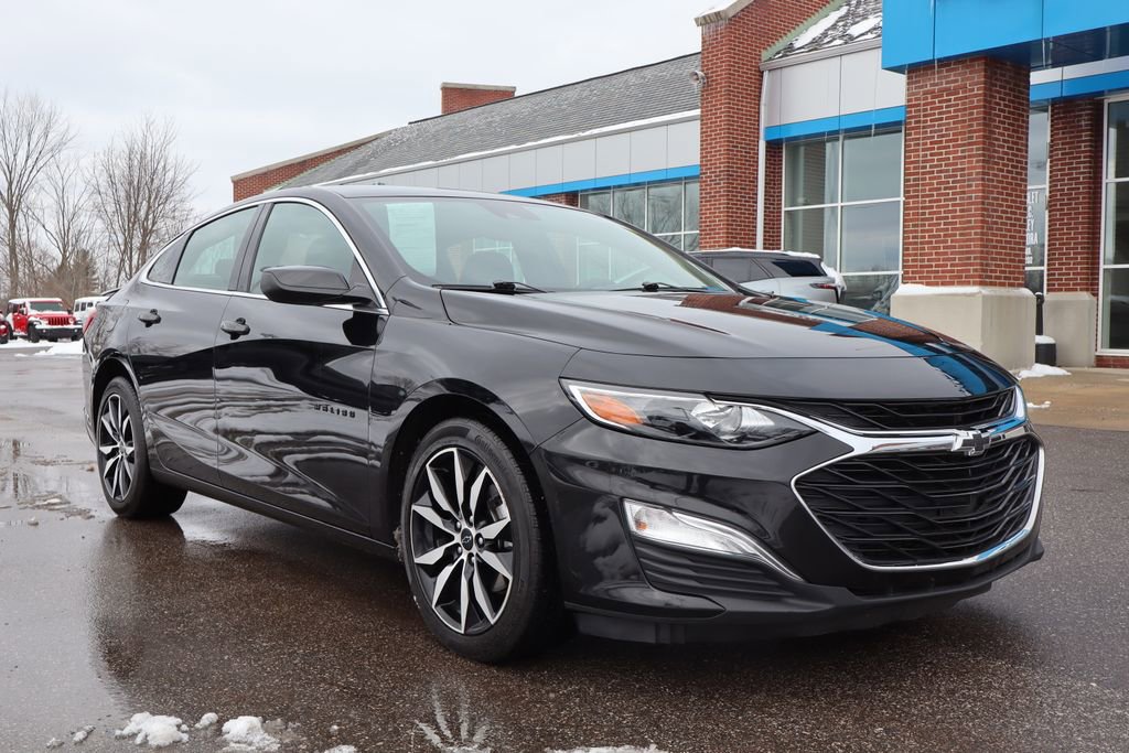 Used 2024 Chevrolet Malibu RS image 2