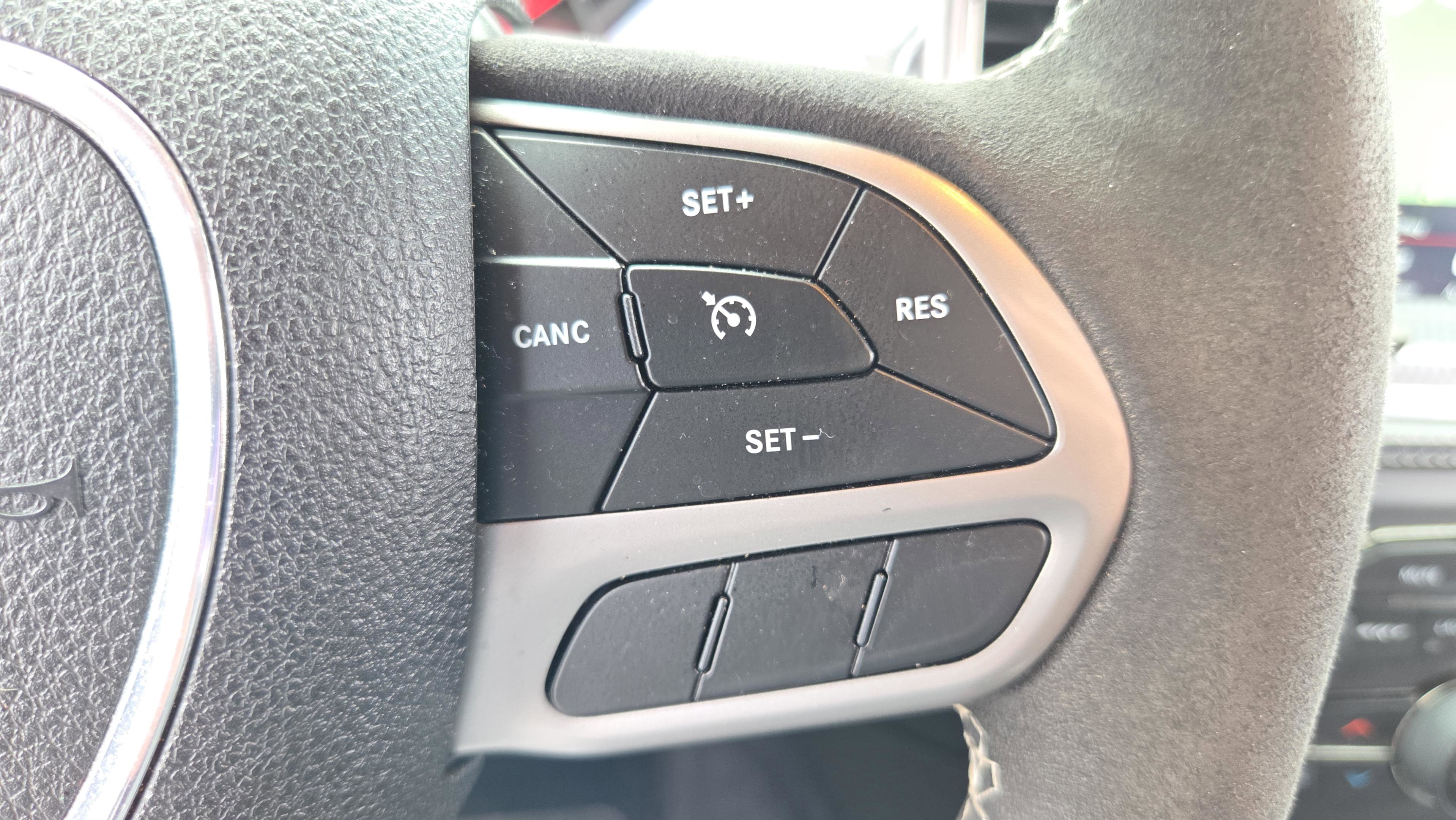 Used 2019 Dodge Charger SRT Hellcat w/ Harman/Kardon Audio Group RWD image 26