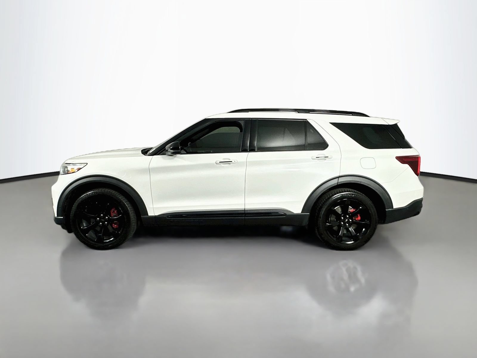 Used 2020 Ford Explorer ST w/ ST Street Pack AWD/4WD image 4