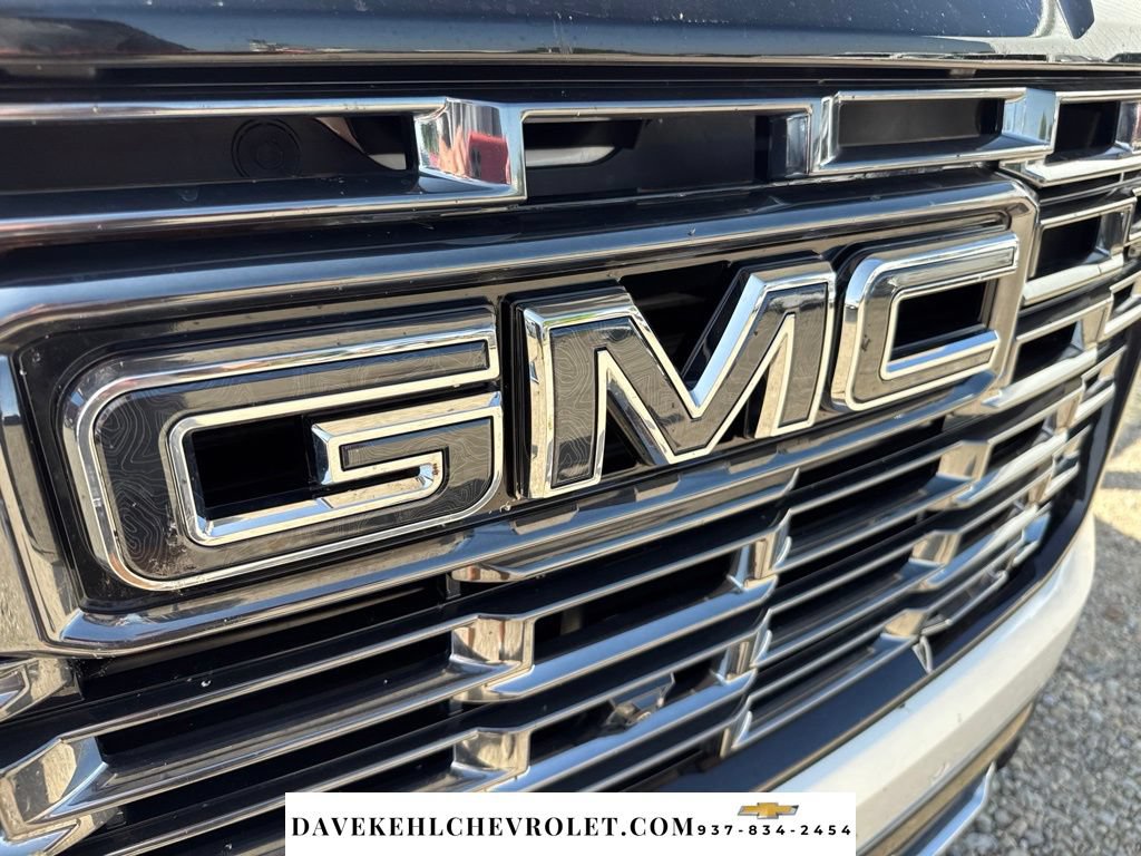 Used 2025 GMC Yukon XL Denali Ultimate w/ LPO, Illumination Package AWD/4WD image 43