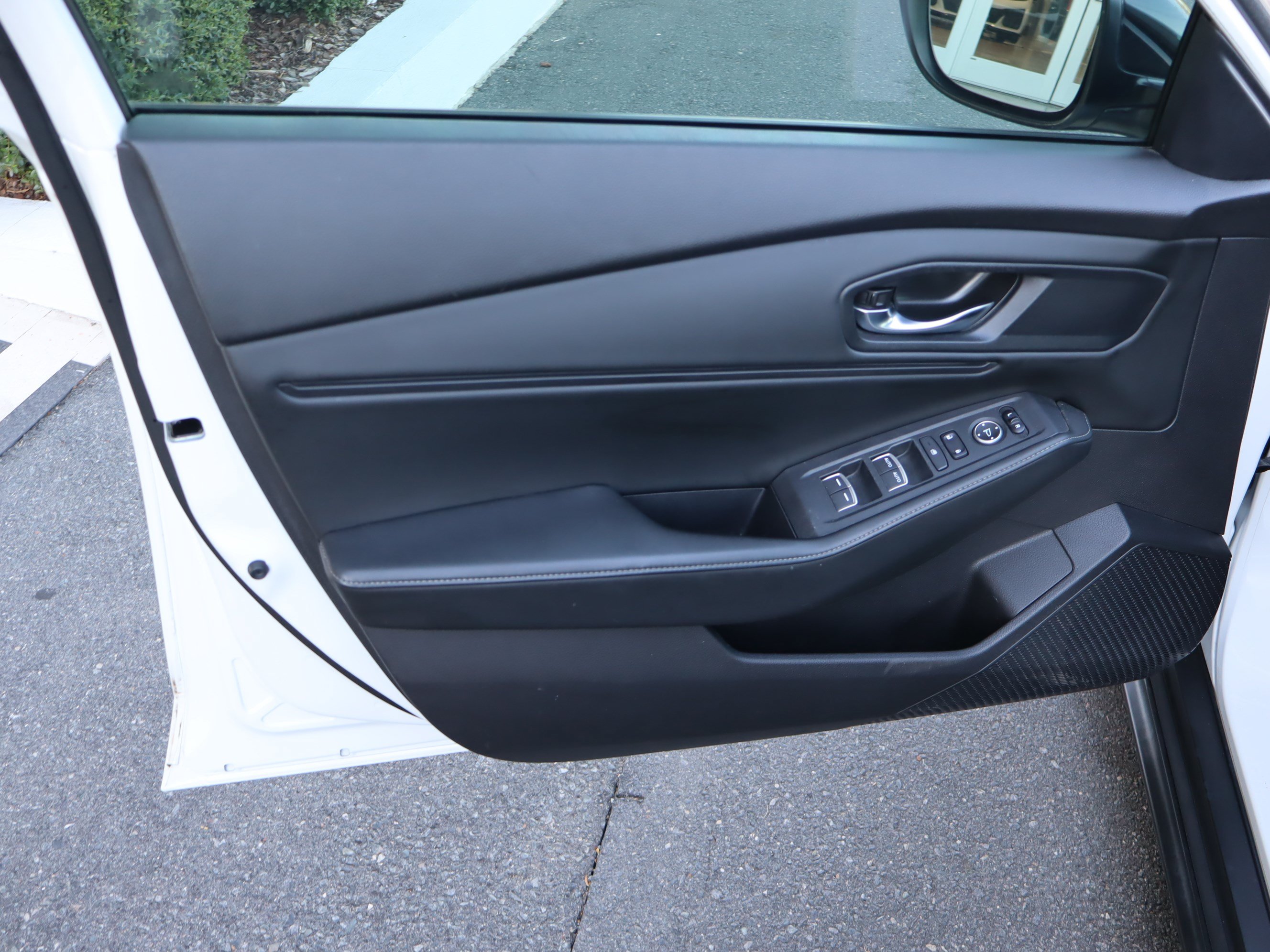 Used 2023 Honda Accord Sport image 15