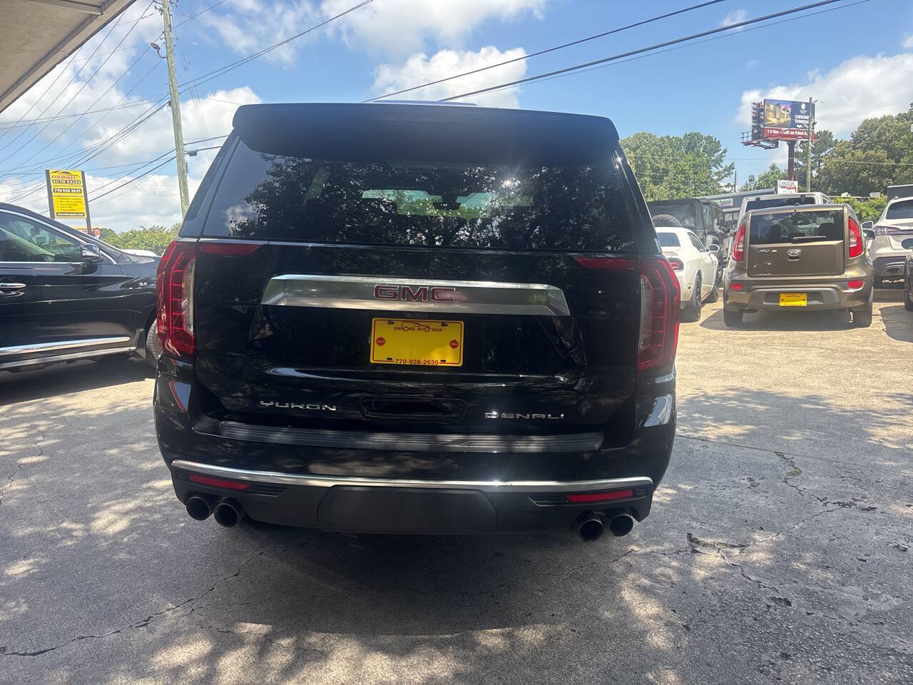 Used 2022 GMC Yukon Denali w/ Denali Ultimate Package AWD/4WD image 7